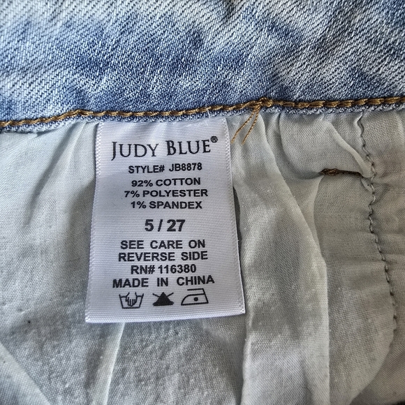 Judy Blue Boyfriend Fit distressed light wash jeans size 5/27 - Picture 12 of 13